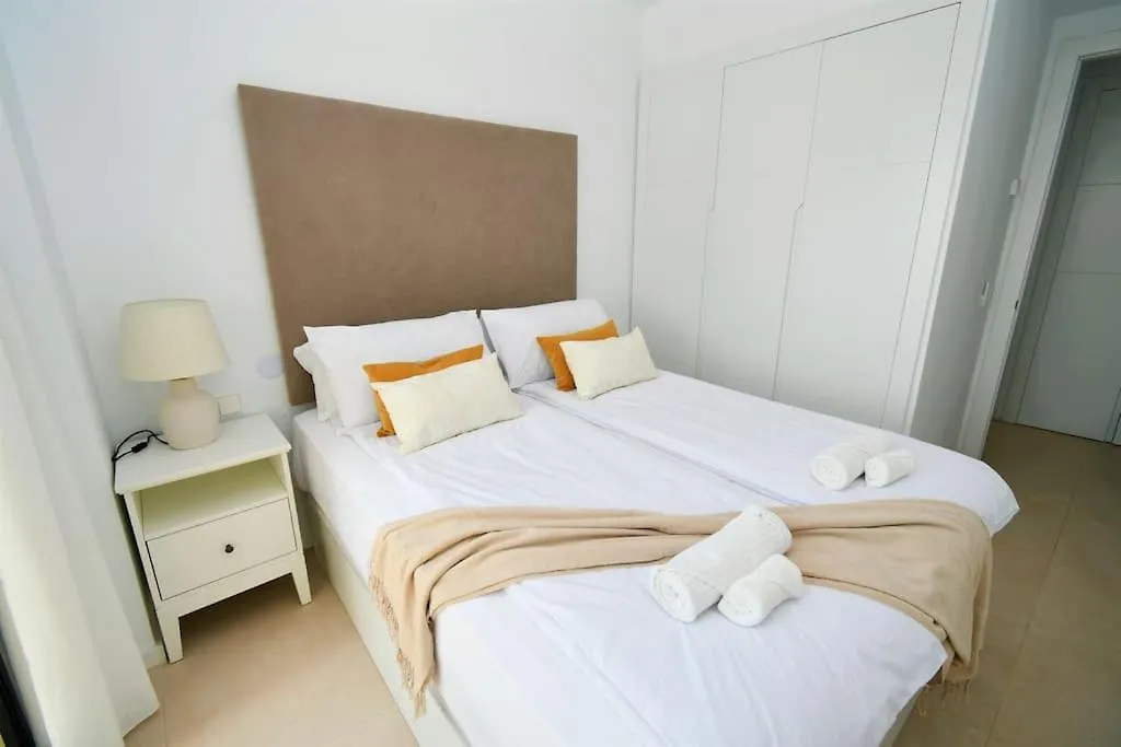 Casa Kerr - Luxury Apt - Sleeps 9 - Los Boliches Apartment Malaga 0*,  Spain