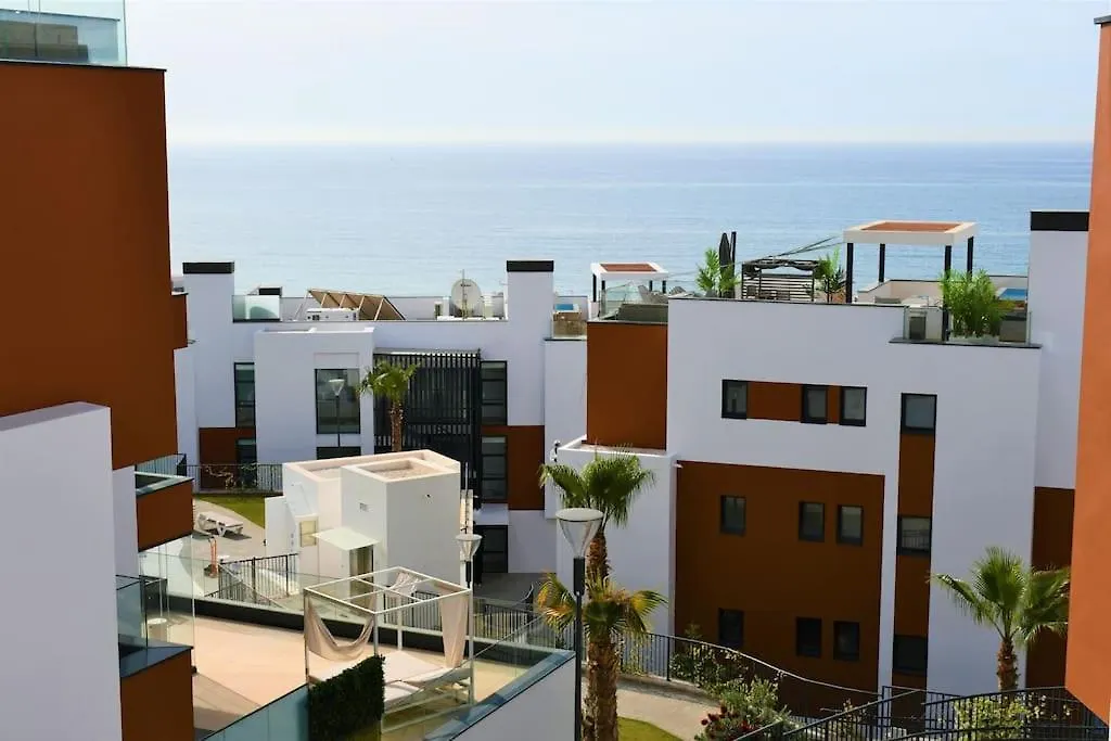 Casa Kerr - Luxury Apt - Sleeps 9 - Los Boliches Apartment Malaga
