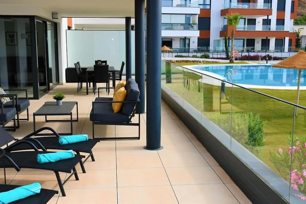 Casa Kerr - Luxury Apt - Sleeps 9 - Los Boliches Apartment Malaga